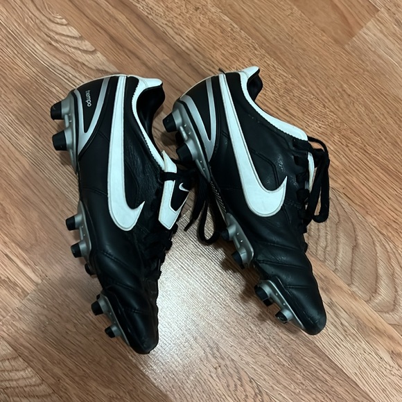 NIKE TIEMPO MYSTIC II FG SOCCER Cleat Men Sz 6 US - Picture 4 of 5